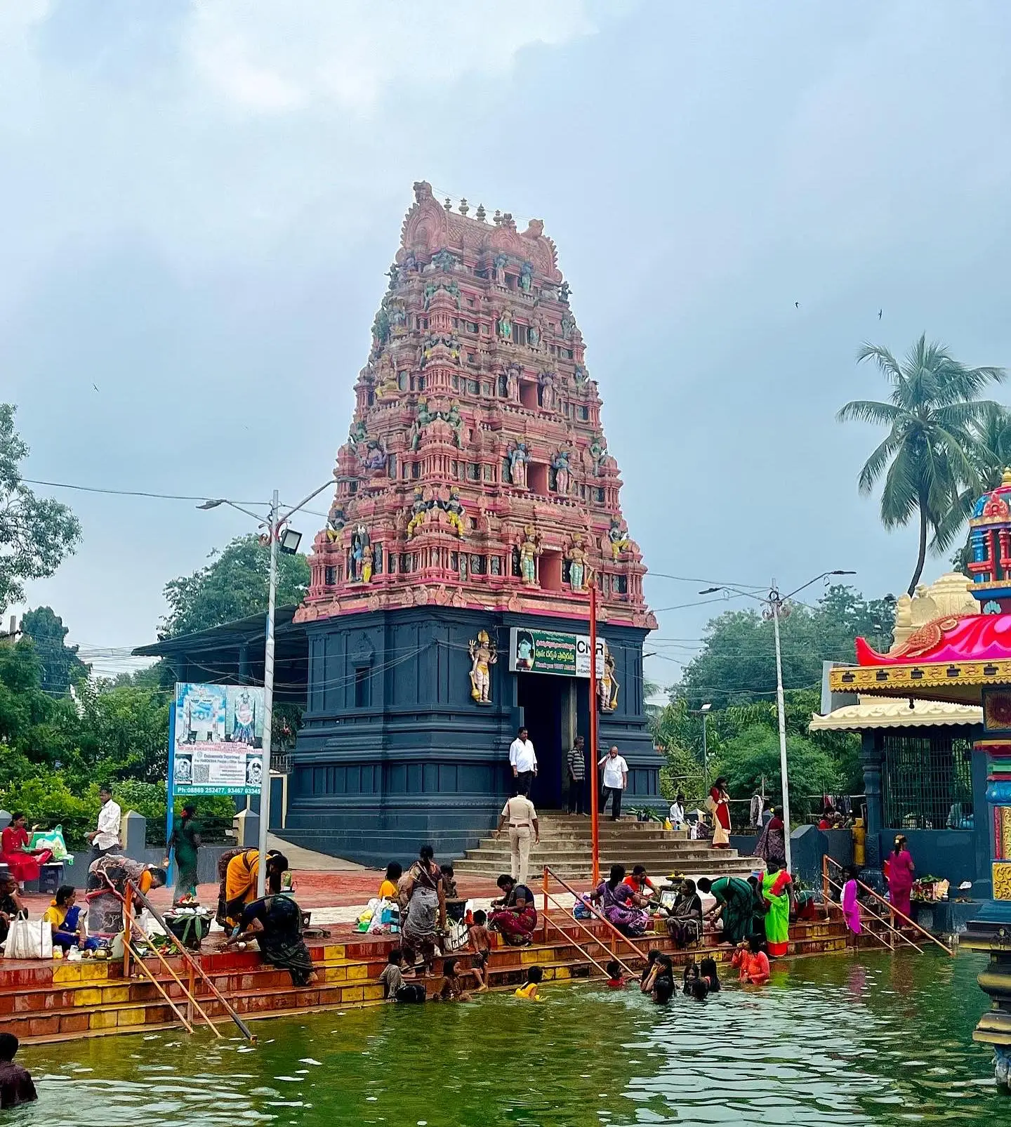 puruhutika devi temple